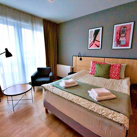 Bk Aparthotel Praga - National Stadium - Comfortable Apartment For 4 People Варшава Екстер'єр фото