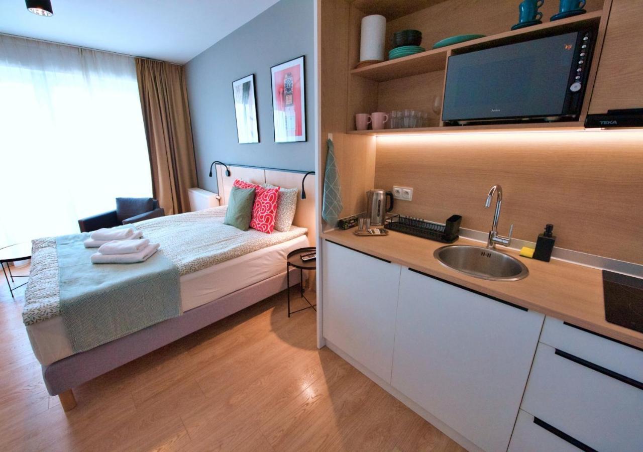 Bk Aparthotel Praga - National Stadium - Comfortable Apartment For 4 People Варшава Екстер'єр фото