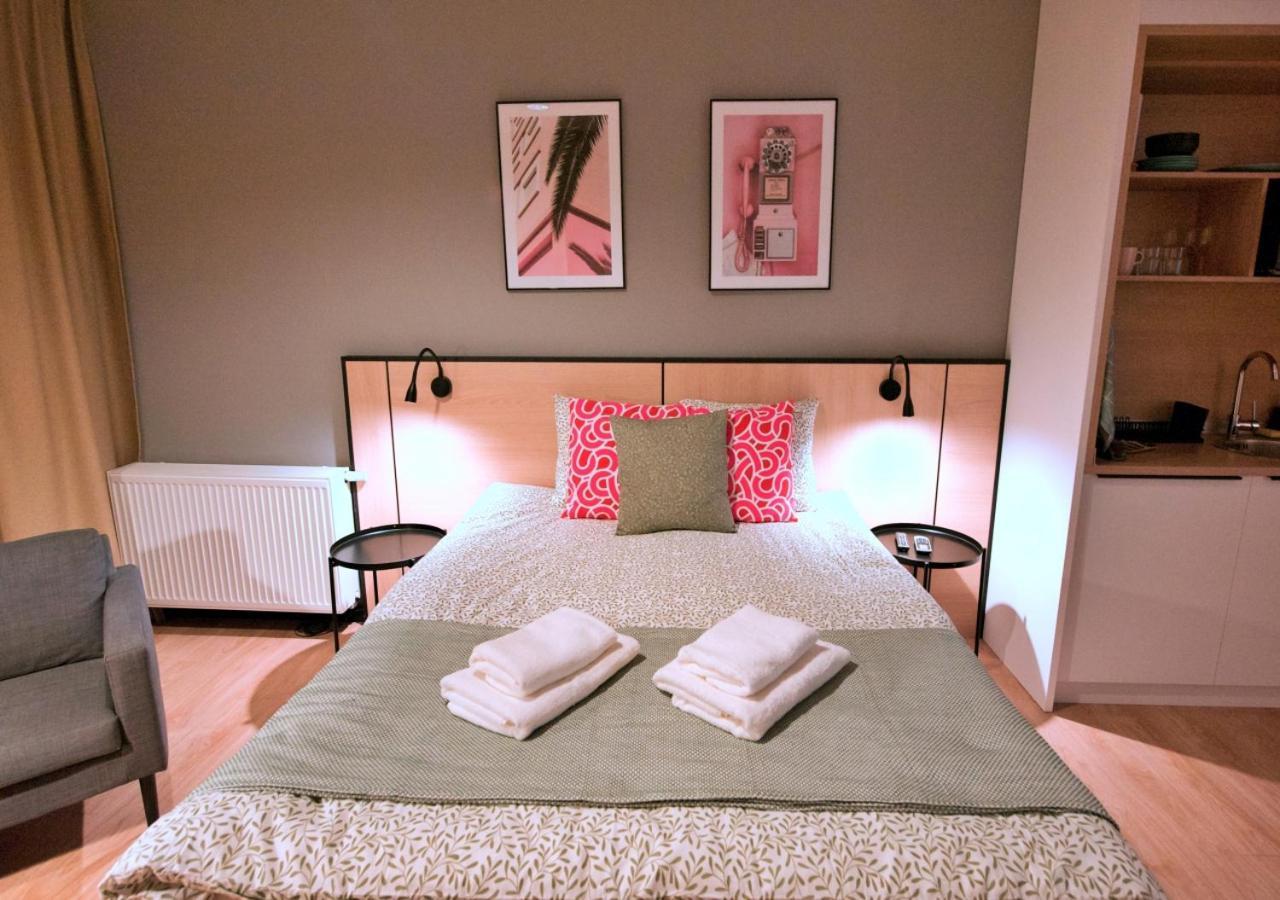 Bk Aparthotel Praga - National Stadium - Comfortable Apartment For 4 People Варшава Екстер'єр фото