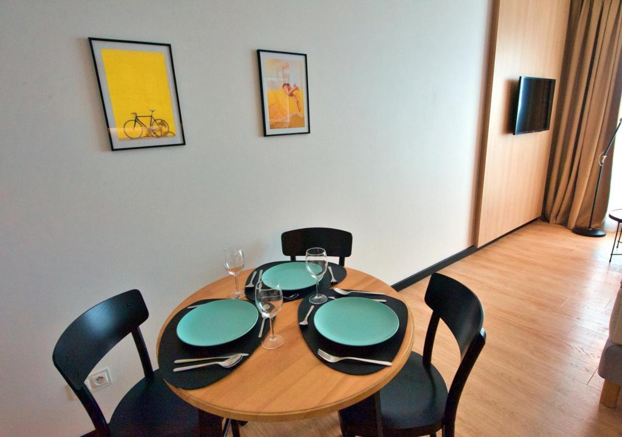 Bk Aparthotel Praga - National Stadium - Comfortable Apartment For 4 People Варшава Екстер'єр фото