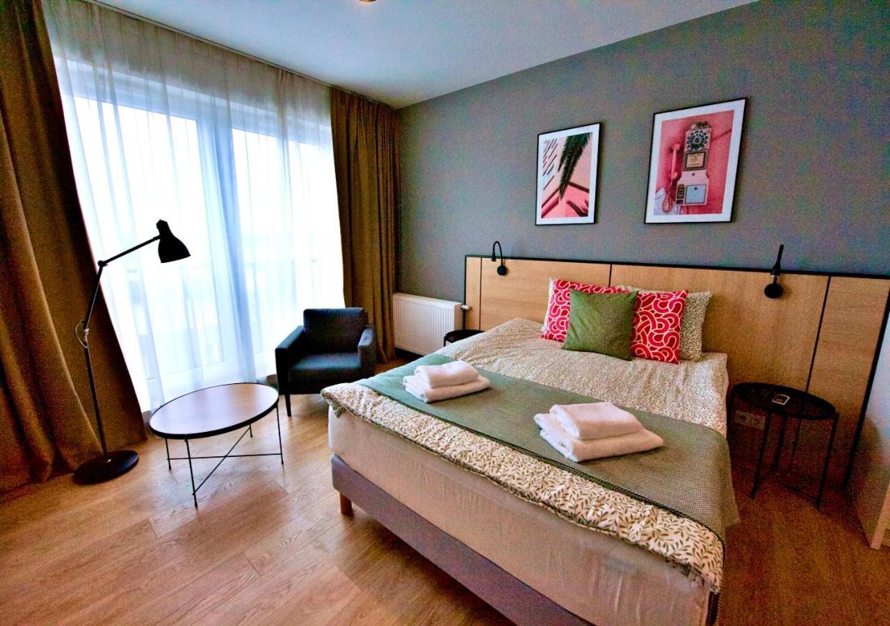 Bk Aparthotel Praga - National Stadium - Comfortable Apartment For 4 People Варшава Екстер'єр фото