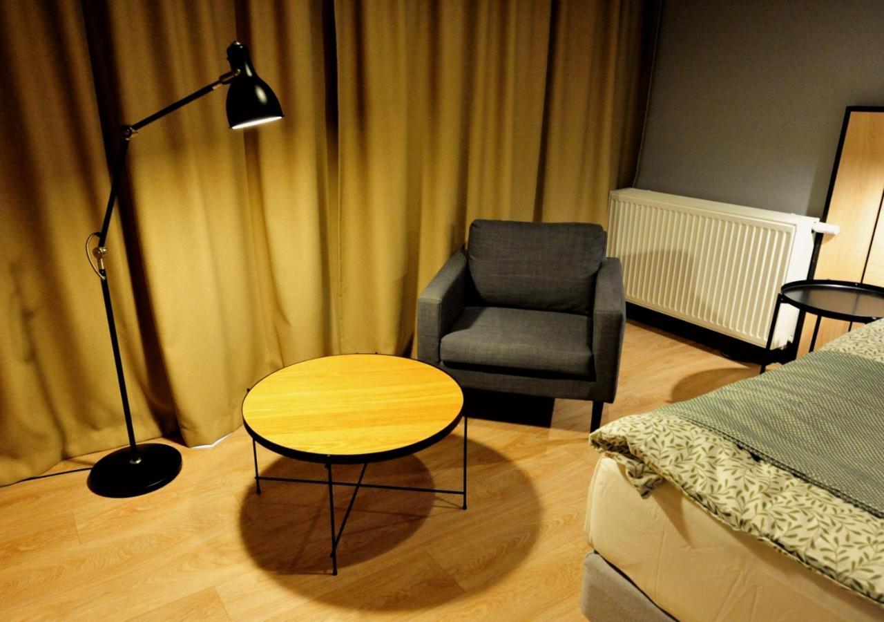 Bk Aparthotel Praga - National Stadium - Comfortable Apartment For 4 People Варшава Екстер'єр фото