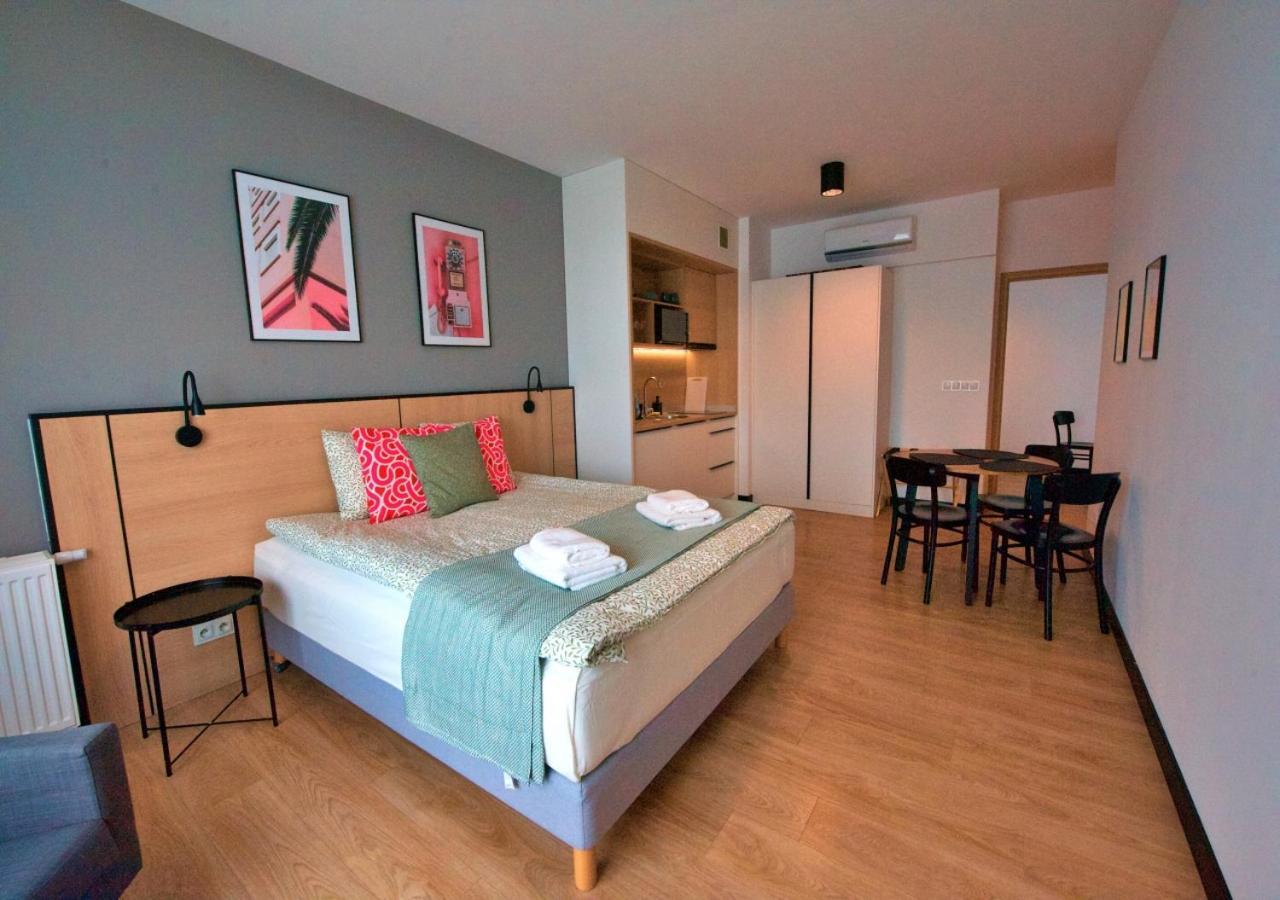 Bk Aparthotel Praga - National Stadium - Comfortable Apartment For 4 People Варшава Екстер'єр фото