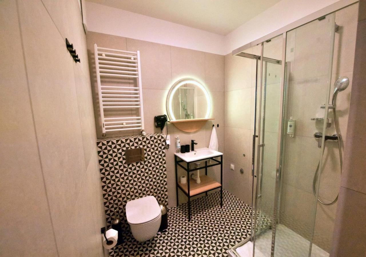 Bk Aparthotel Praga - National Stadium - Comfortable Apartment For 4 People Варшава Екстер'єр фото