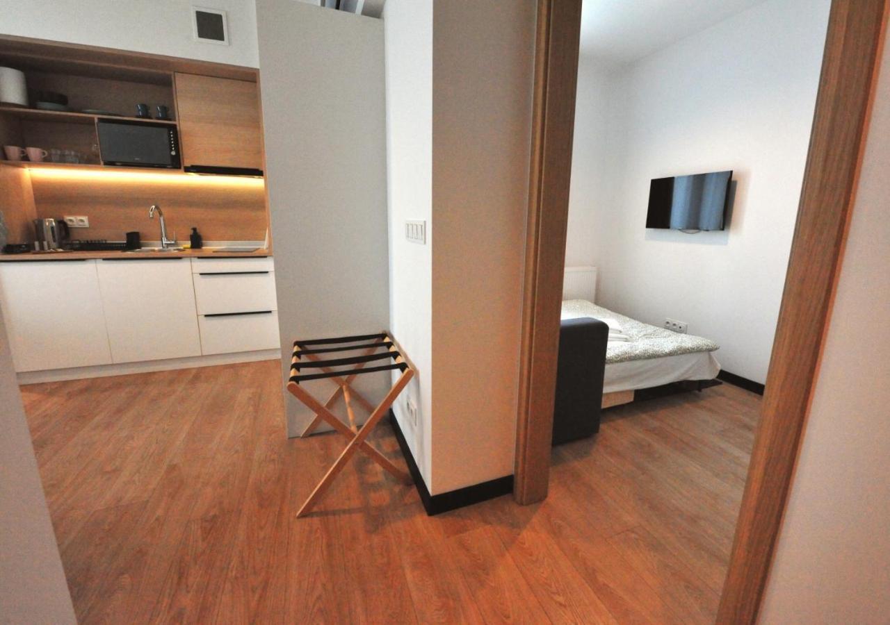 Bk Aparthotel Praga - National Stadium - Comfortable Apartment For 4 People Варшава Екстер'єр фото