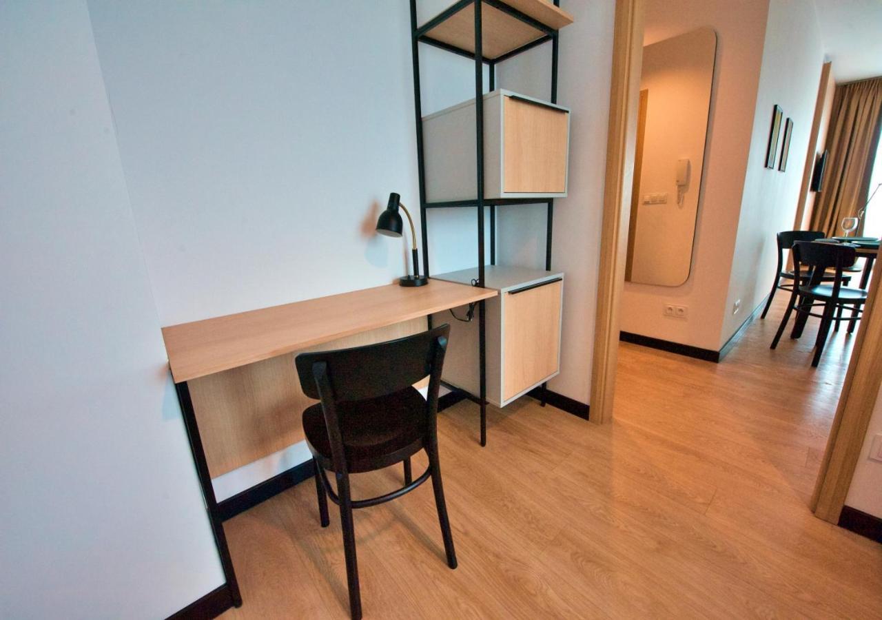 Bk Aparthotel Praga - National Stadium - Comfortable Apartment For 4 People Варшава Екстер'єр фото