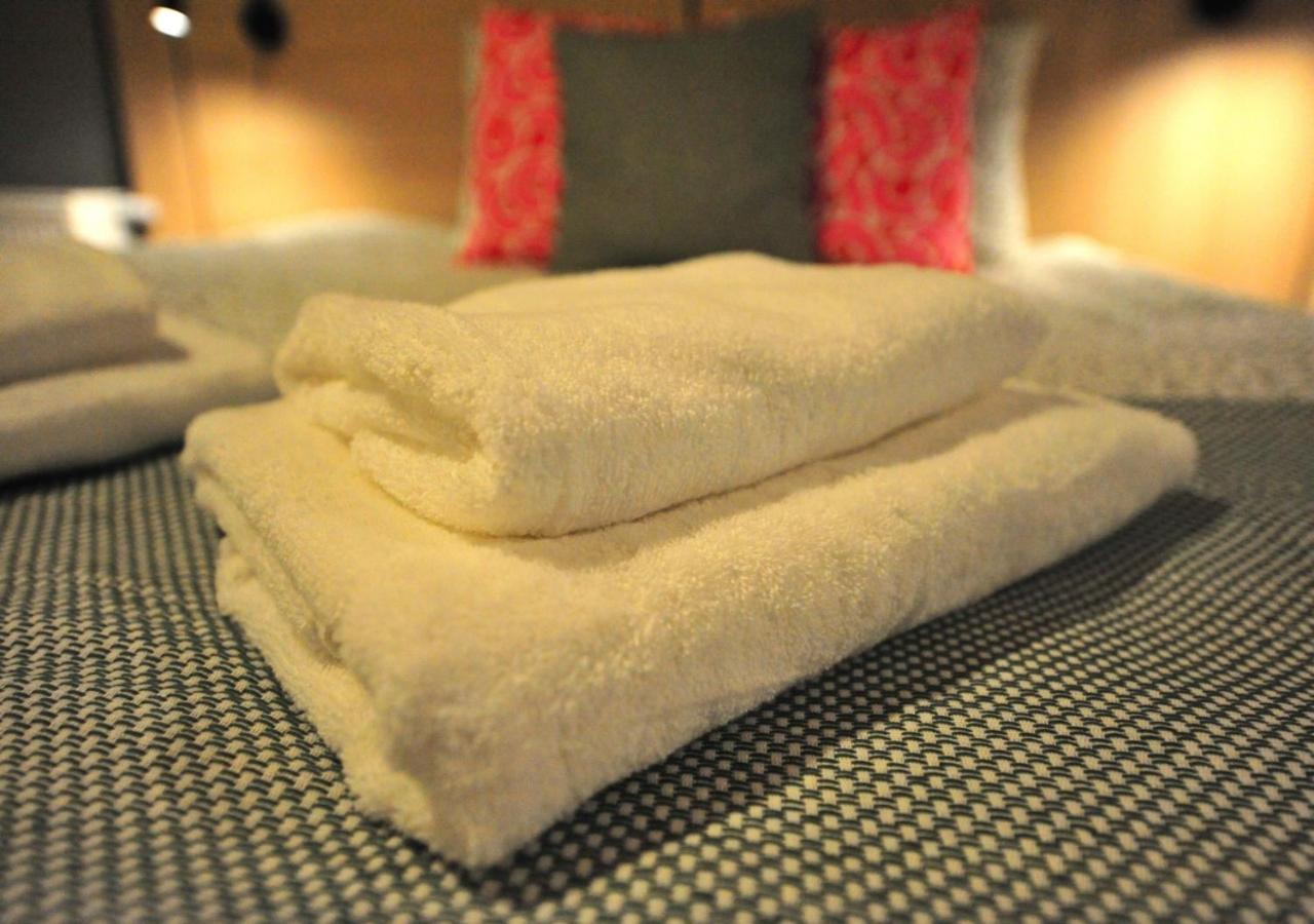 Bk Aparthotel Praga - National Stadium - Comfortable Apartment For 4 People Варшава Екстер'єр фото
